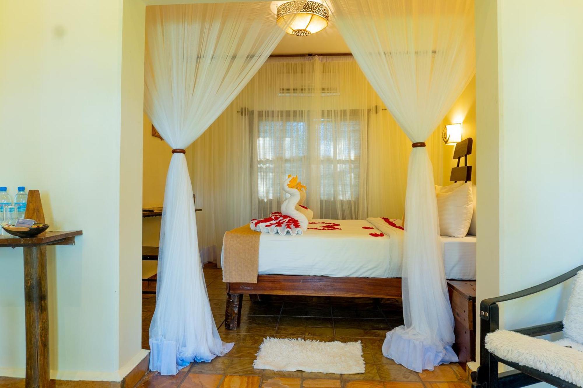 מושי Weru Weru River Lodge מראה חיצוני תמונה